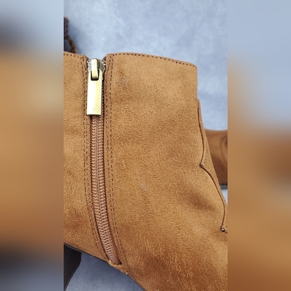 Comfortview Lacy Women Bootie Camel Color Suede Size 11 W Zipper‎ - Picture 7 of 12